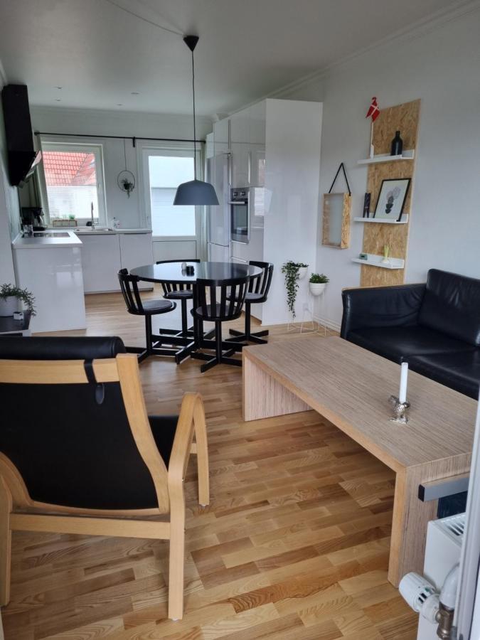 Lokken Centrum Ferielejlighed-Apartment 4E Bagian luar foto